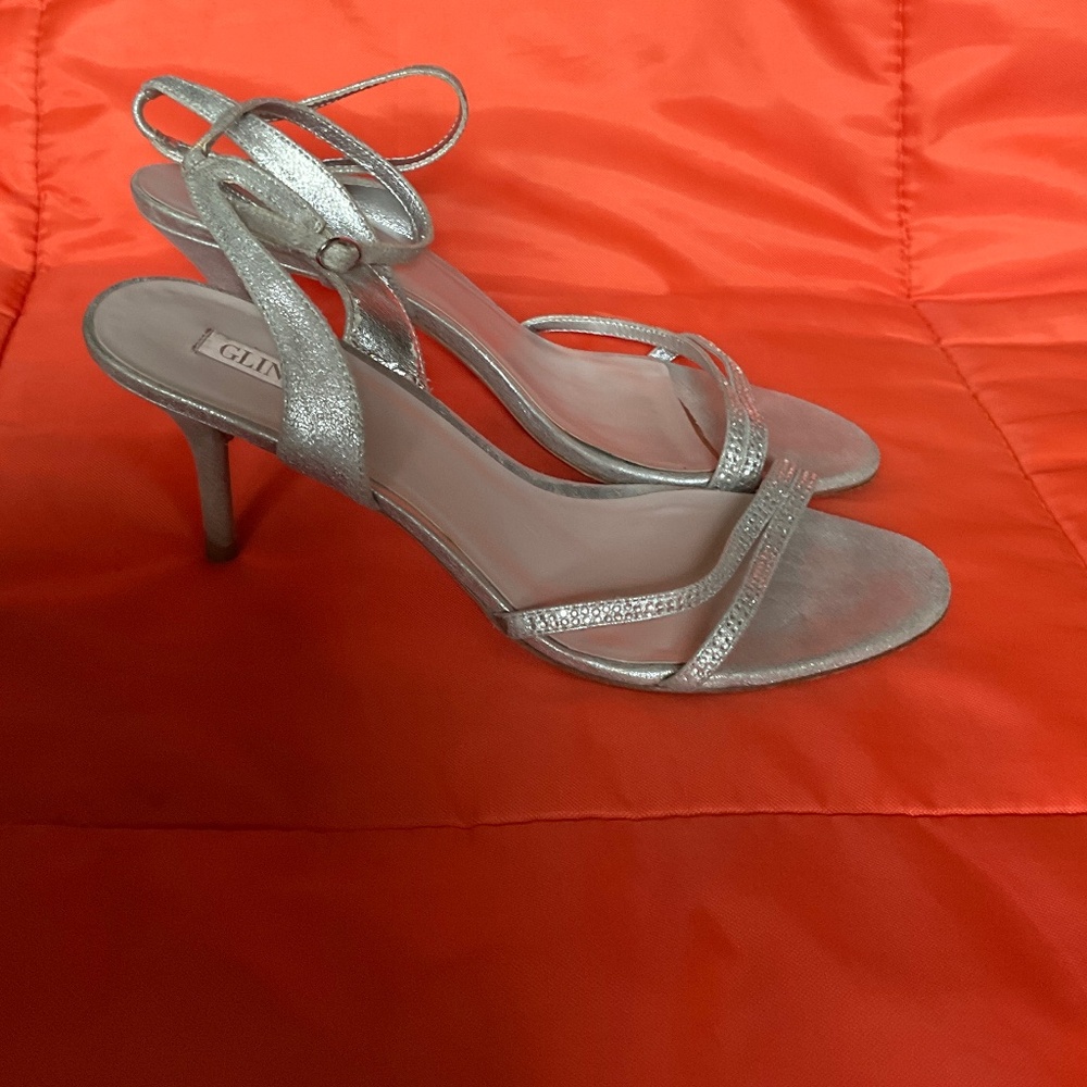 Silver Glint evening shoes/sandals SZ 10M with ankle strap